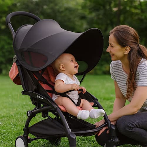 Mère poupon avec pare soleil pour poussette ultraprotect