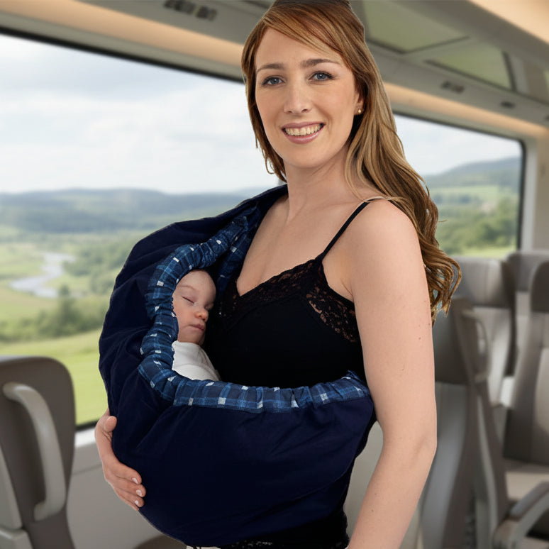 Portage en écharpe cocooning dans train