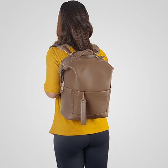 Sac-à-dos-à-langer-classique-brun