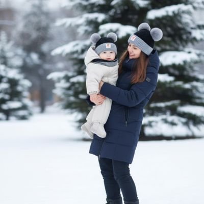 bonnet bébé pompon touffu noir